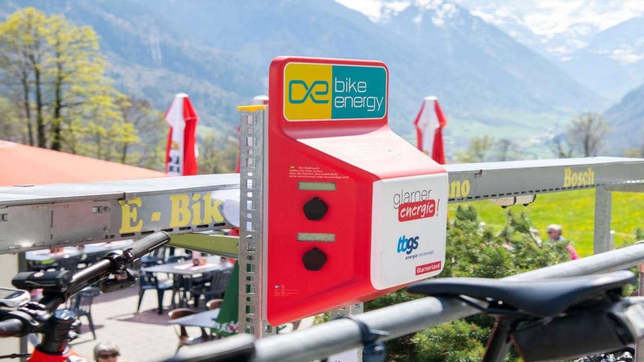 E-Bike Akkuladestation Bergstation Sportbahnen Kerenzerberg